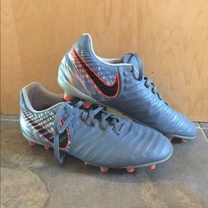 Nike Tempo Soccer Cleats